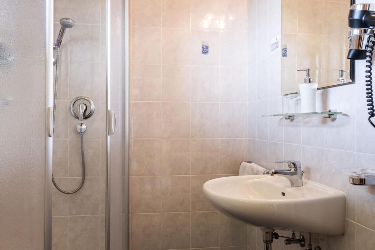 Bed and Breakfast Garni Schorneck Брунико Экстерьер фото
